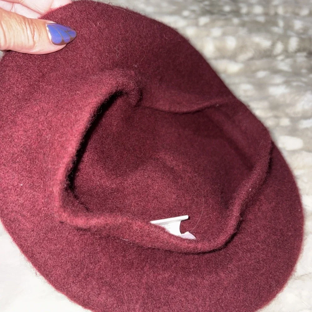 100% Wool Artist Beret Soft Fur Pom Pom Hat Casual Burgundy Beanie French Style